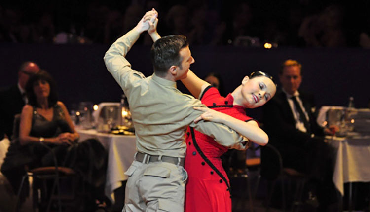 <i>Deutsche Meisterschaft 2012</i><span>der Professionals Kür Standard in Hannover</span>
